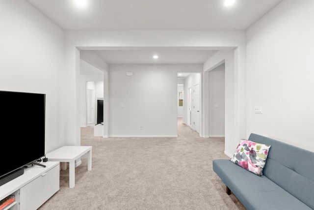 712 Renoir Ln, Stockton, CA 95209