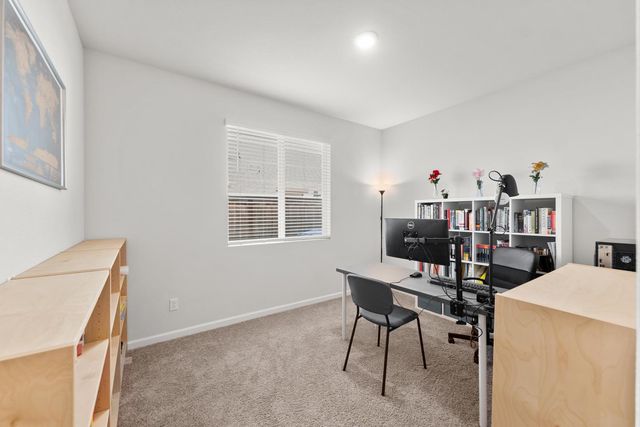 712 Renoir Ln, Stockton, CA 95209