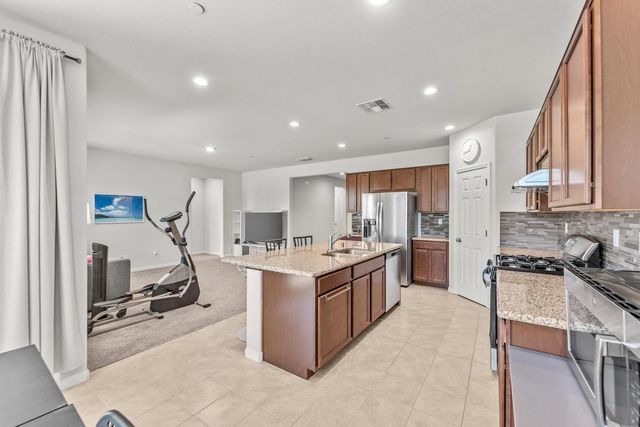 712 Renoir Ln, Stockton, CA 95209