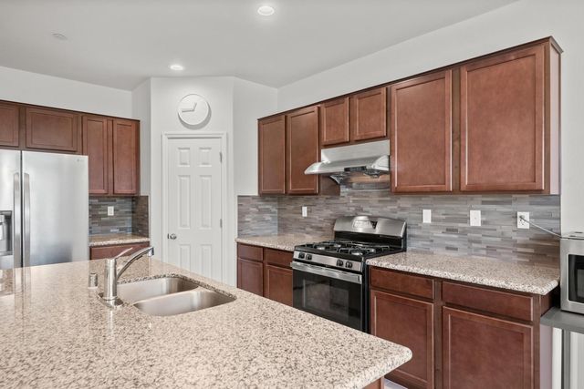 712 Renoir Ln, Stockton, CA 95209