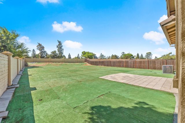 712 Renoir Ln, Stockton, CA 95209