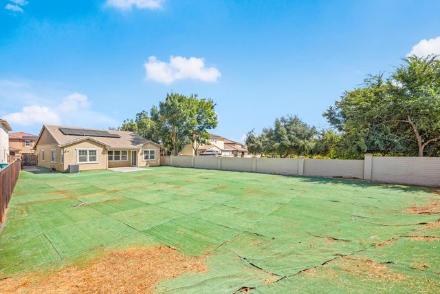 712 Renoir Ln, Stockton, CA 95209