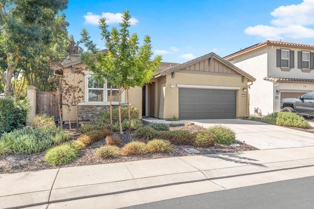 712 Renoir Ln, Stockton, CA 95209