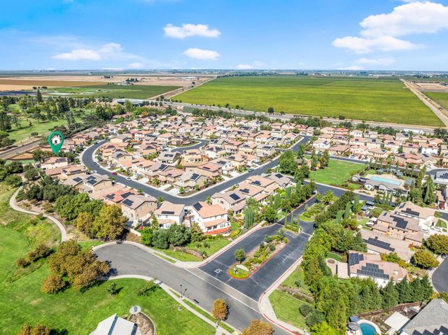 712 Renoir Ln, Stockton, CA 95209