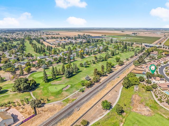 712 Renoir Ln, Stockton, CA 95209