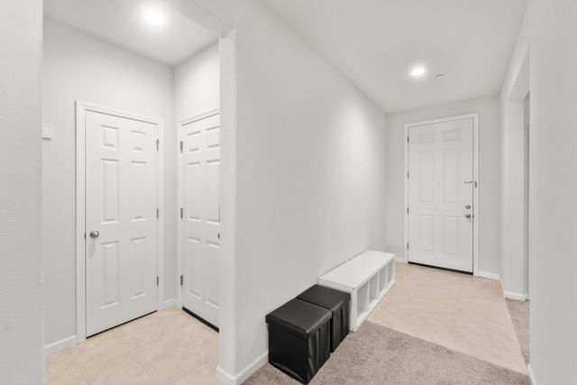 712 Renoir Ln, Stockton, CA 95209