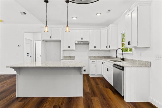 3005 Crystal Mark Lane, Dalton, GA 30721