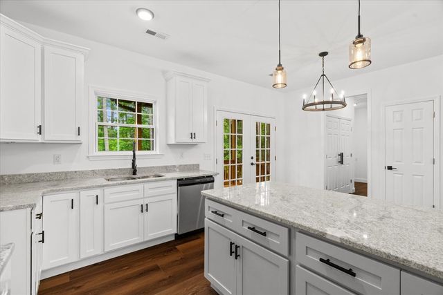 3005 Crystal Mark Lane, Dalton, GA 30721