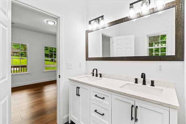3005 Crystal Mark Lane, Dalton, GA 30721
