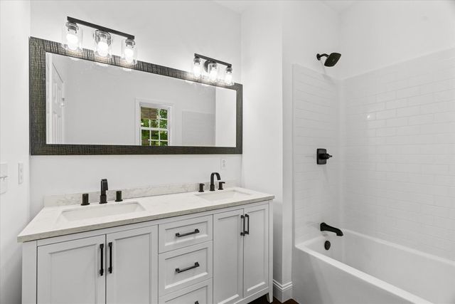 3005 Crystal Mark Lane, Dalton, GA 30721