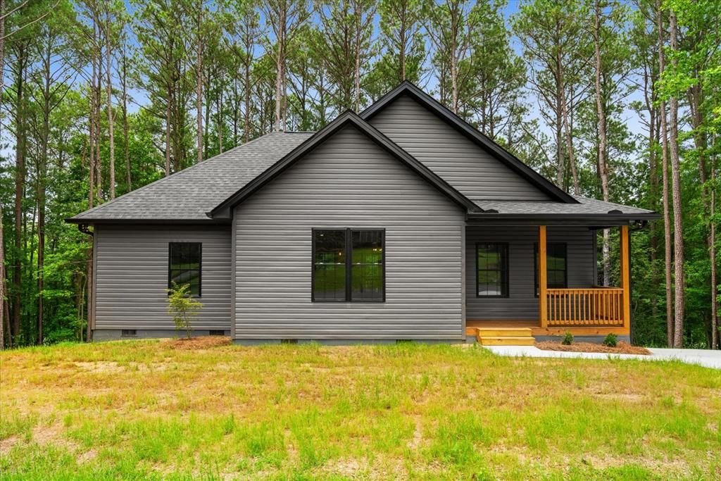3005 Crystal Mark Lane, Dalton, GA 30721