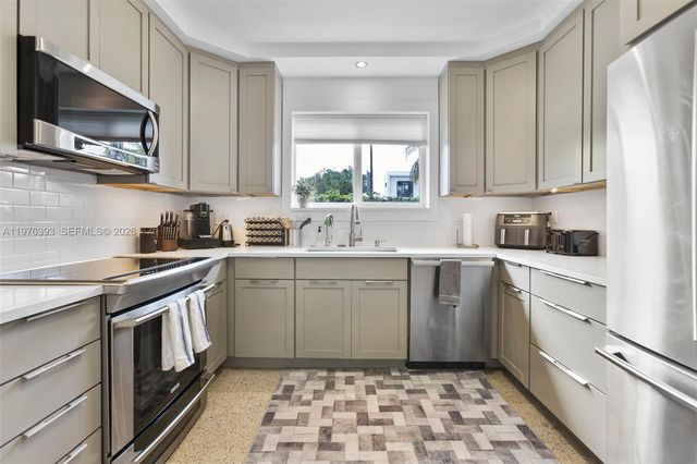 8700 N Miami Ave 8700, El Portal, FL 33150