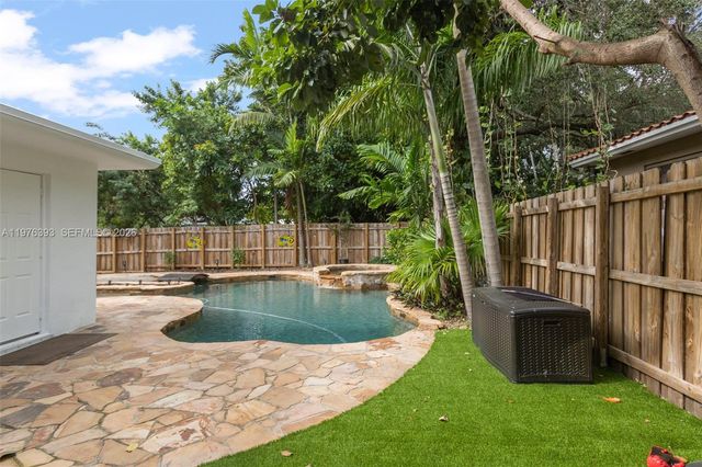 8700 N Miami Ave 8700, El Portal, FL 33150