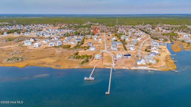 103 Port Lane, Newport, NC 28570