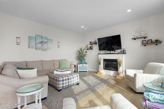 103 Port Lane, Newport, NC 28570