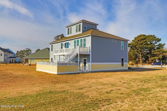 103 Port Lane, Newport, NC 28570