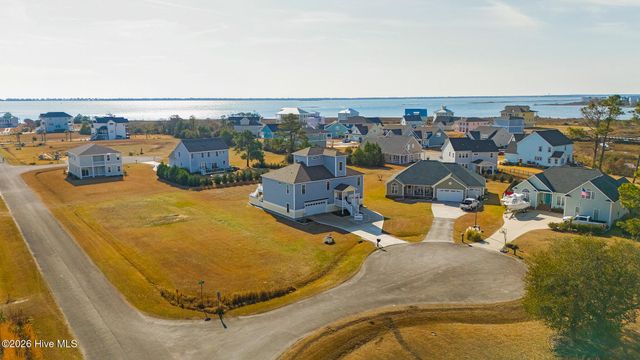 103 Port Lane, Newport, NC 28570