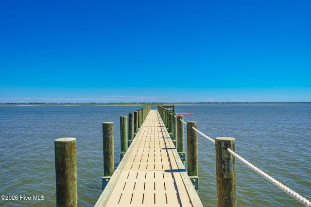 103 Port Lane, Newport, NC 28570