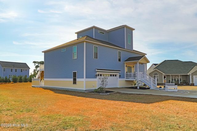 103 Port Lane, Newport, NC 28570