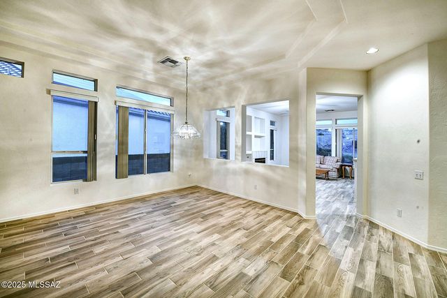 345 W Continental Vista Place, Green Valley, AZ 85614