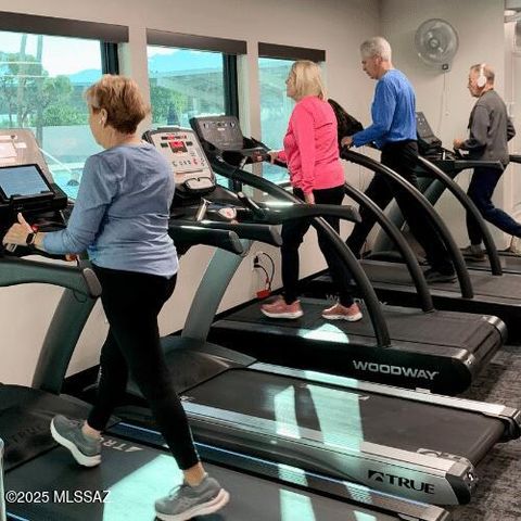 345 W Continental Vista Place, Green Valley, AZ 85614