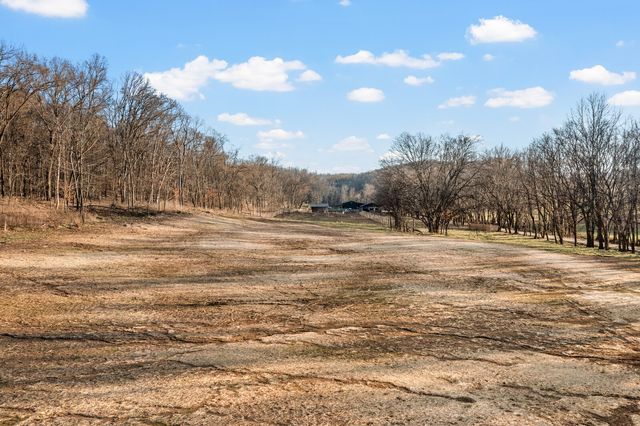4289 Moore Ln, Culleoka, TN 38451