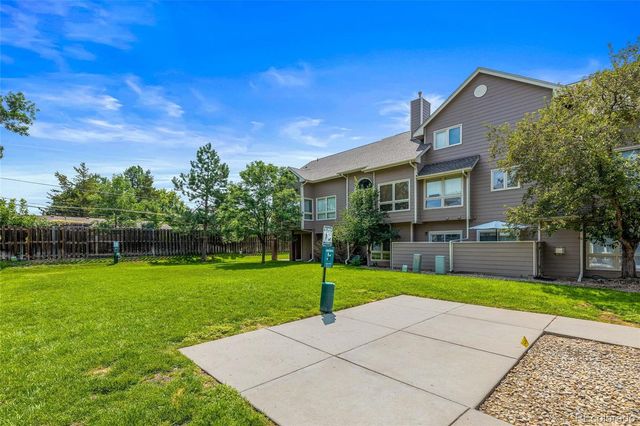 1330 S Monaco Parkway 14, Denver, CO 80224