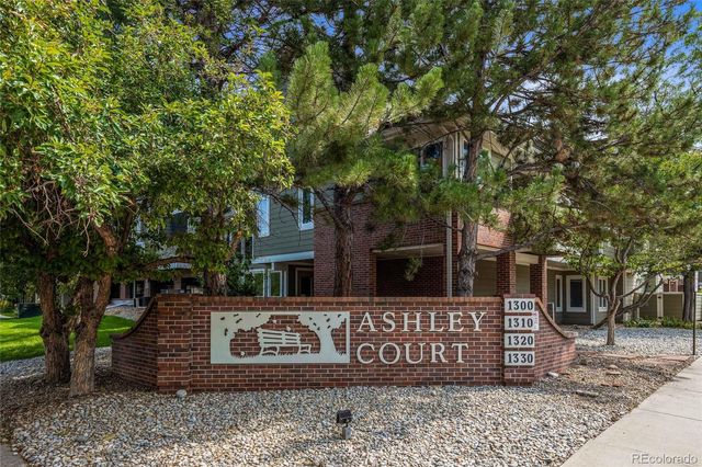 1330 S Monaco Parkway 14, Denver, CO 80224