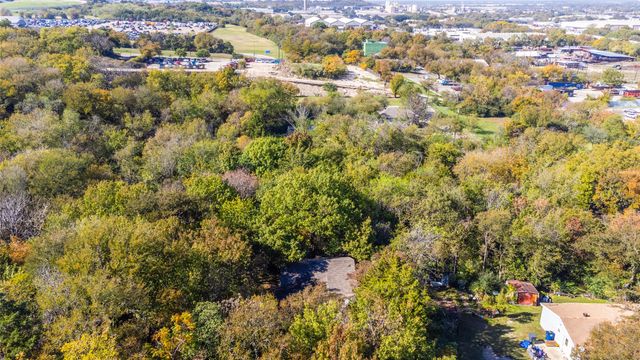 1600 Seale Street, Dallas, TX 75208