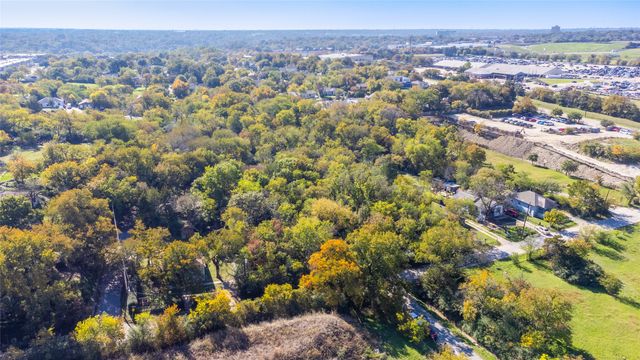 1600 Seale Street, Dallas, TX 75208