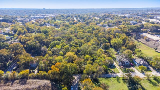 1600 Seale Street, Dallas, TX 75208
