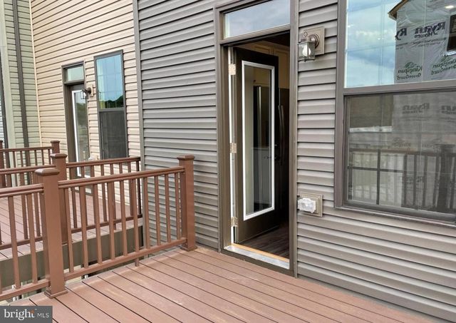1113 RAMPART DR, Fredericksburg, VA 22401
