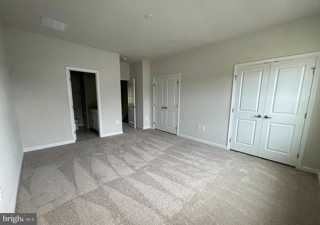 1113 RAMPART DR, Fredericksburg, VA 22401