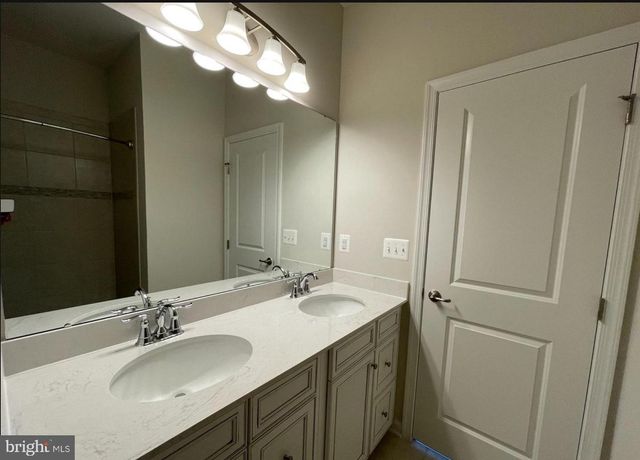 1113 RAMPART DR, Fredericksburg, VA 22401