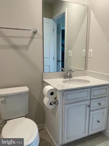 1113 RAMPART DR, Fredericksburg, VA 22401
