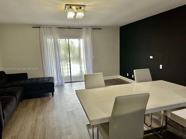 22605 SW 66th Avenue 310, Boca Raton, FL 33428