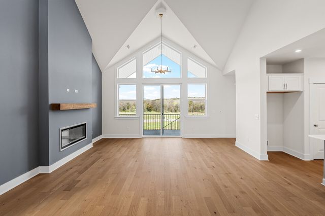 7672 Hatcher Heights Dr, Fairview, TN 37062