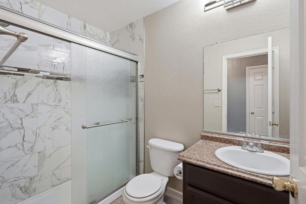 Image 18 of property listing at 1934 Mcgee Avenue, Dos Palos, CA 93620