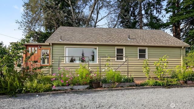 19127 80th Avenue W, Edmonds, WA 98026