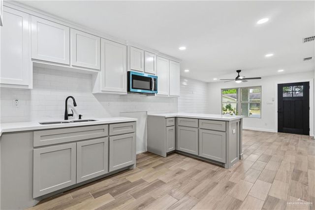 3016 Quince Avenue, Mcallen, TX 78501