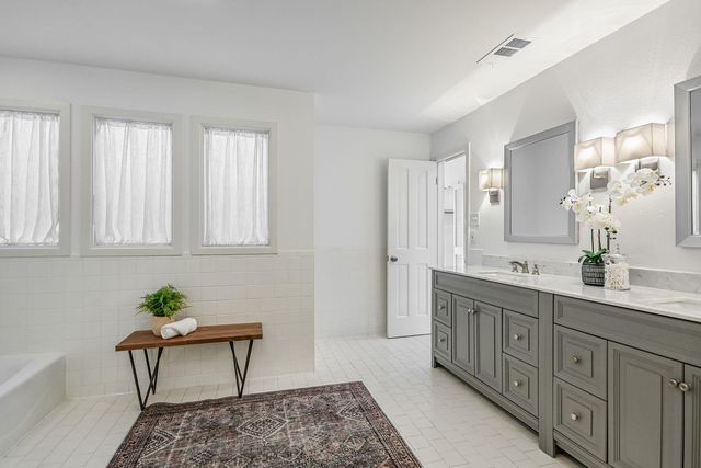 1506 W 13th ST 11, Austin, TX 78703