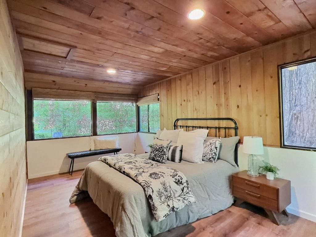 Image 6 of property listing at 173 N Sequoia Road, Boulder Creek, CA 95006