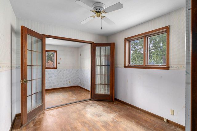 2512 Travis STREET, La Crosse, WI 54601