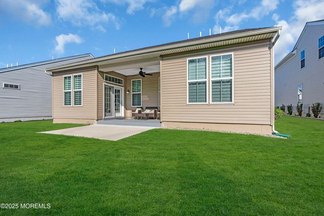 65 Ambermist Way, Forked River, NJ 08731