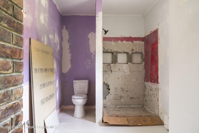 850 County Road 25, Stuyvesant, NY 12173