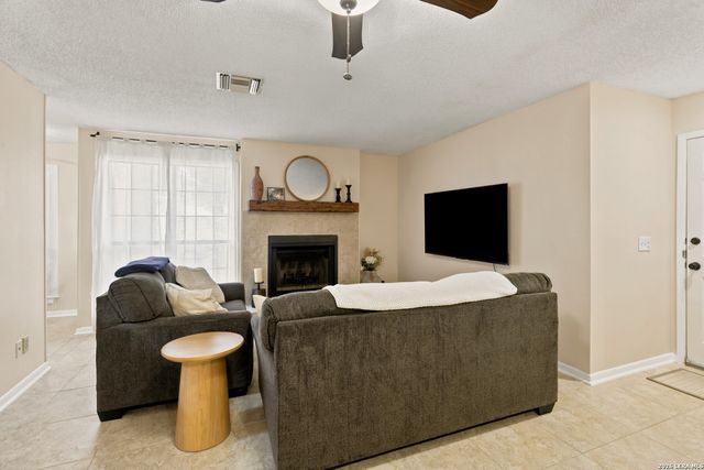 2255 Thousand Oaks Dr Apt 103, San Antonio, TX 78232