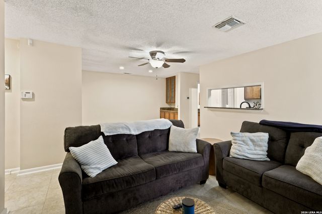 2255 Thousand Oaks Dr Apt 103, San Antonio, TX 78232