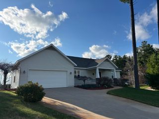 1921 Pineridge Drive, Rutland Twp, MI 49058