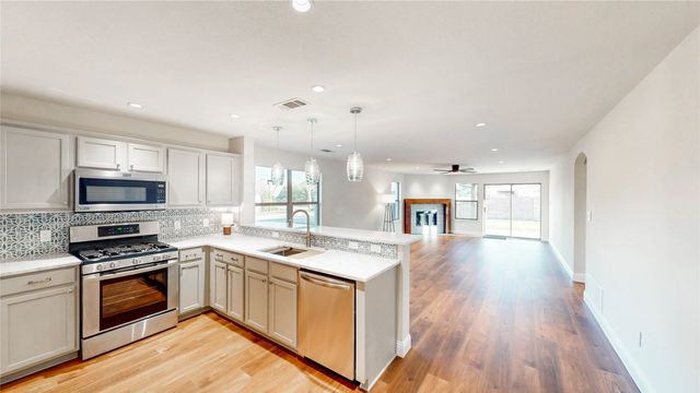 13017 Fencerow Road, Fort Worth, TX 76244