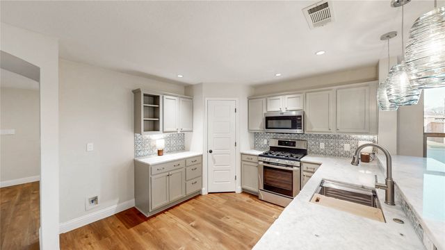 13017 Fencerow Road, Fort Worth, TX 76244